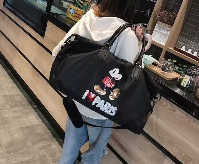 Große Disney Reisetasche in Schwarz