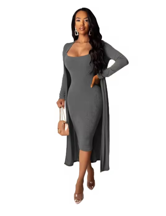 Damen Outfit Domenika Samt Figurbetontes Kleid mit Lange Jacke in Silber