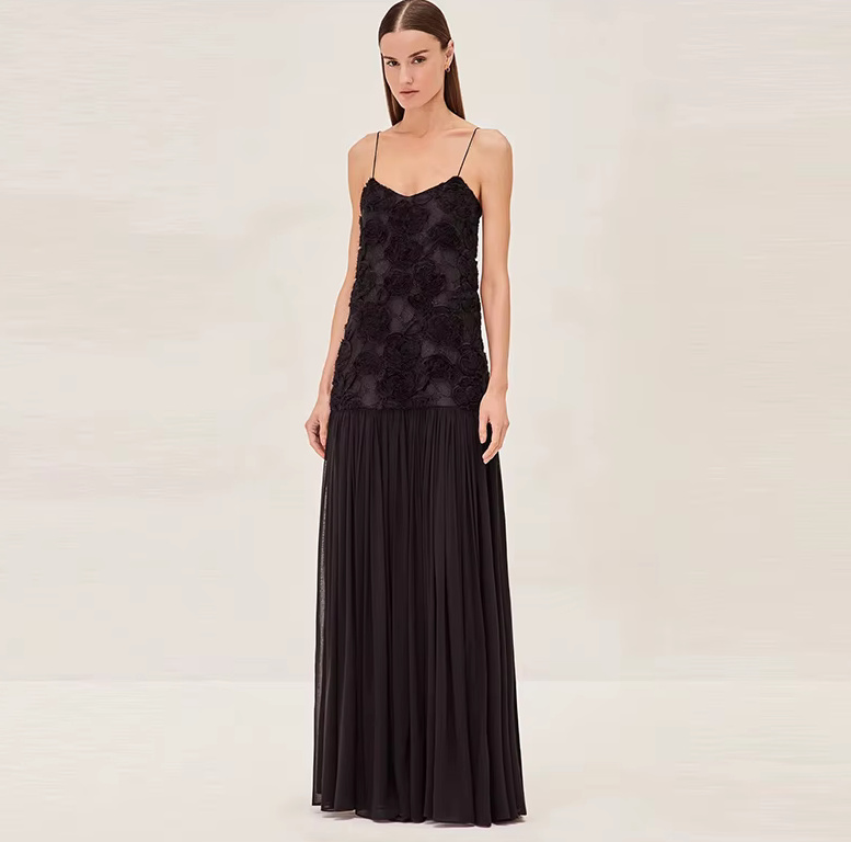 Retro Style Maxi Sommerkleid Elegant mit Träger und Blumen in Schwarz